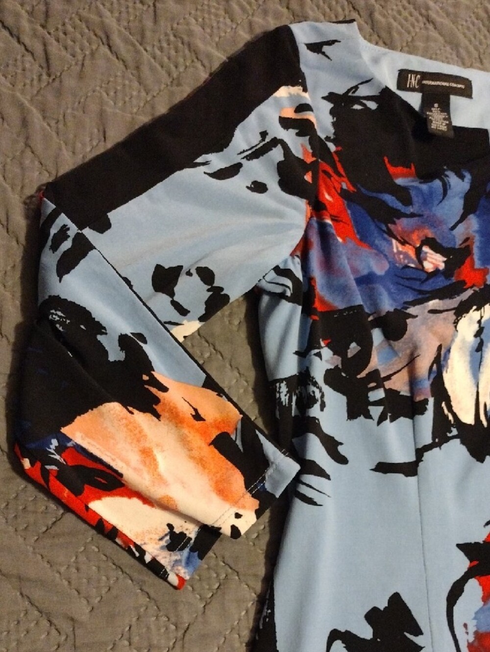 PFloral Print 3/4 Sleeve Midi Dress in Light Blue and Red - Picture 3 of 10